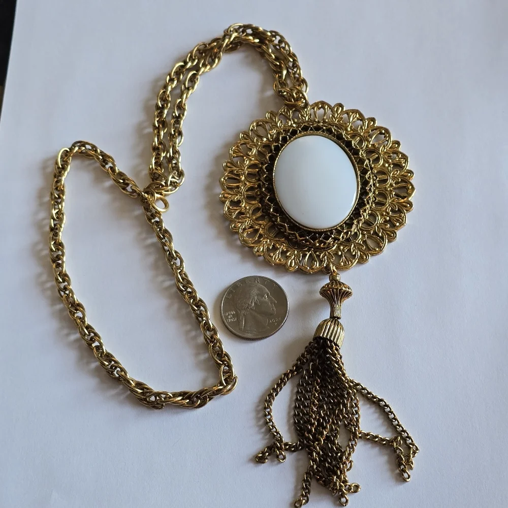 Big! Vintage necklace white glass cabochon tassel gold tone